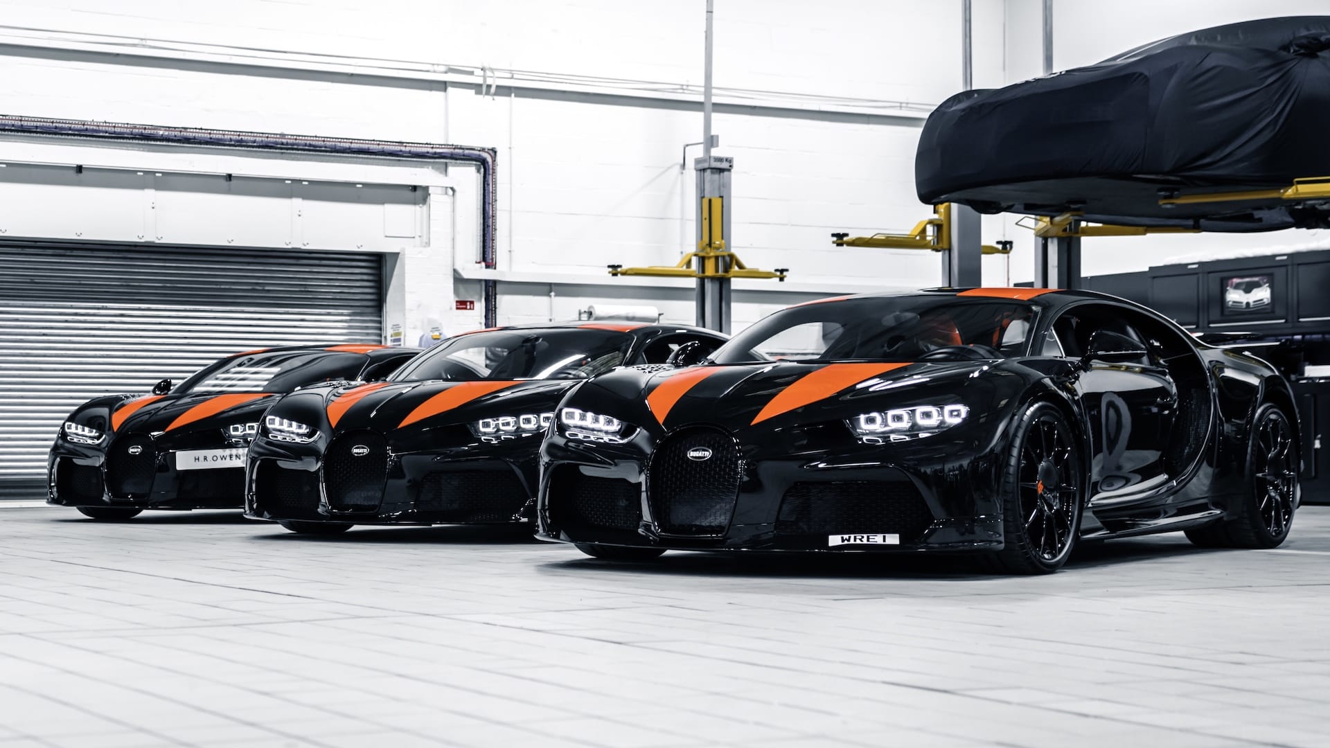 Trio of 304mph Bugatti Chiron Super Sports delivered to London